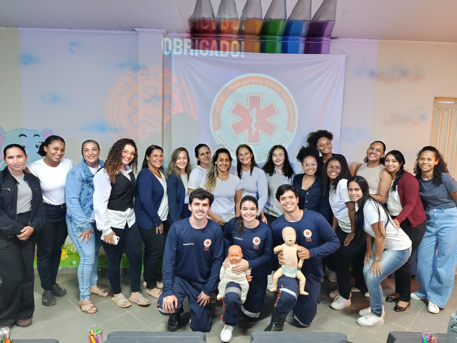 Equipe da Sementes do Saber reunida com socorristas do SAMU 192 após capacitação
